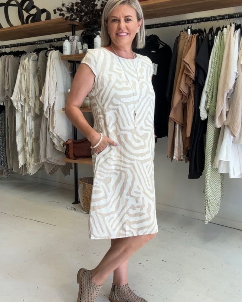 JIANNE | ELEGANT DRESS WITH PRINT
