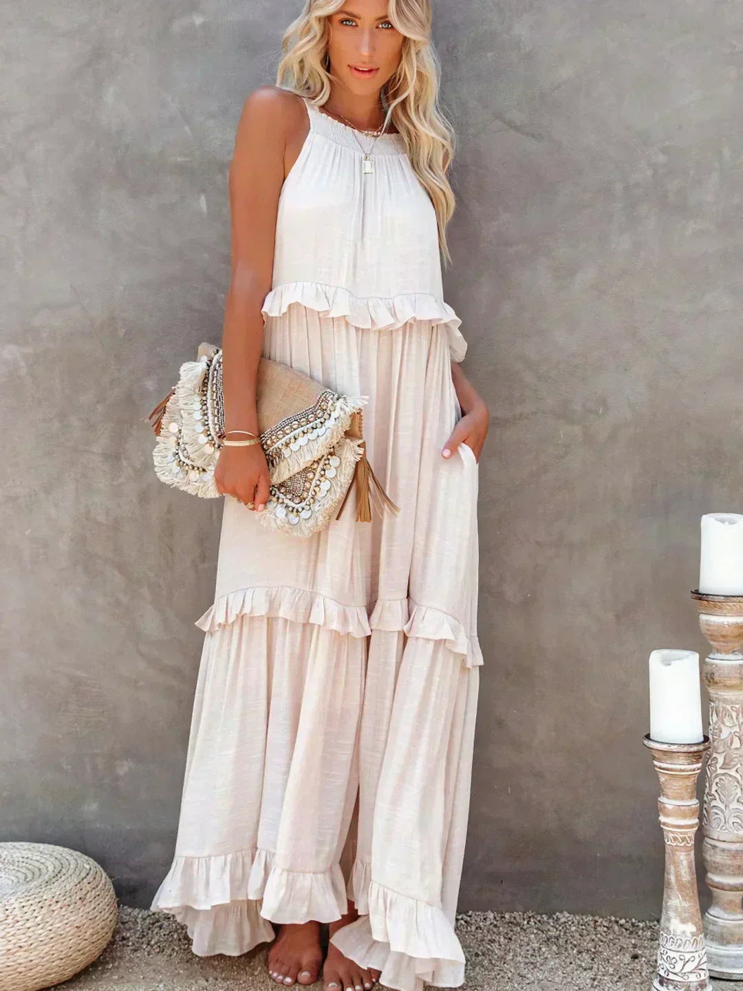 ANNETA | ELEGANT DRESS WITH FRILLS