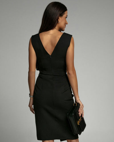 VALERIA | ELEGANT DRESS WITH V-NECKLINE