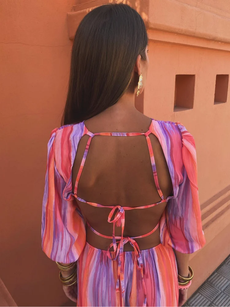 ODELIA | ELEGANT DRESS WITH CUT-OUT