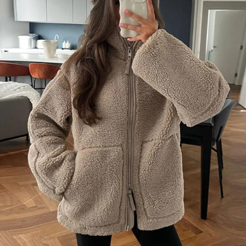 Maison Bennett | Women’s Cozy Chic Plush Jacket