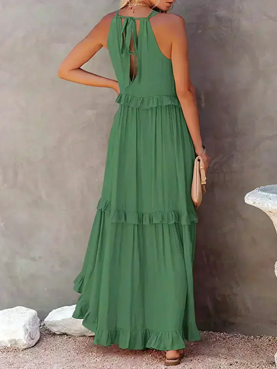 ANNETA | ELEGANT DRESS WITH FRILLS
